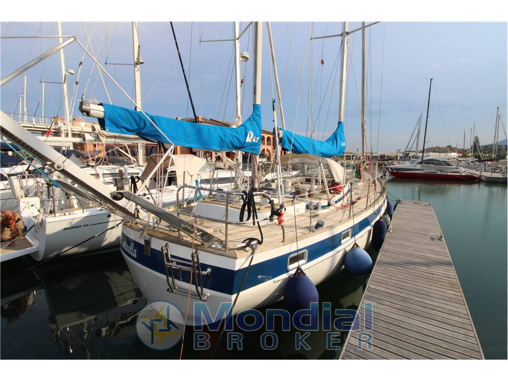 Hallberg rassy 42