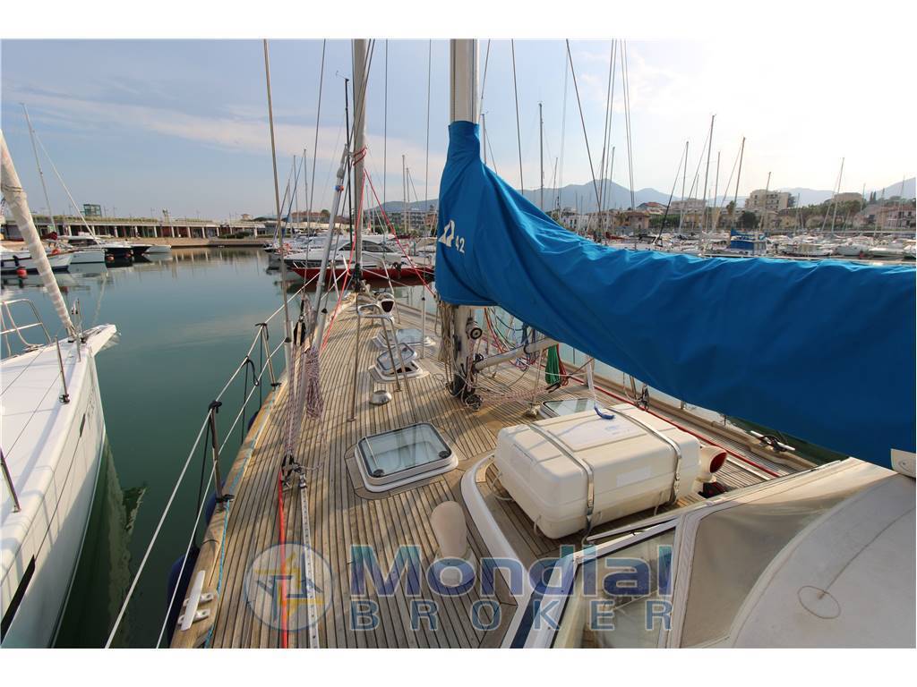 Hallberg rassy 42