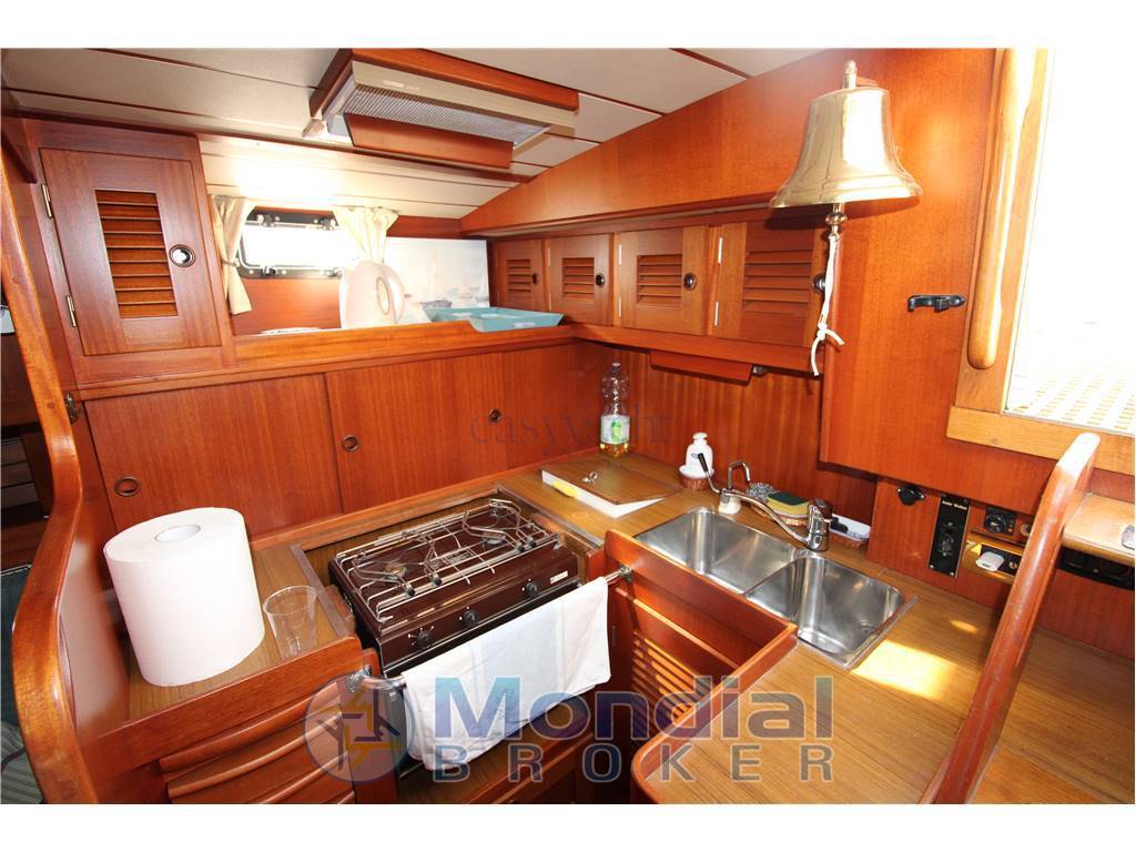 Hallberg rassy 42