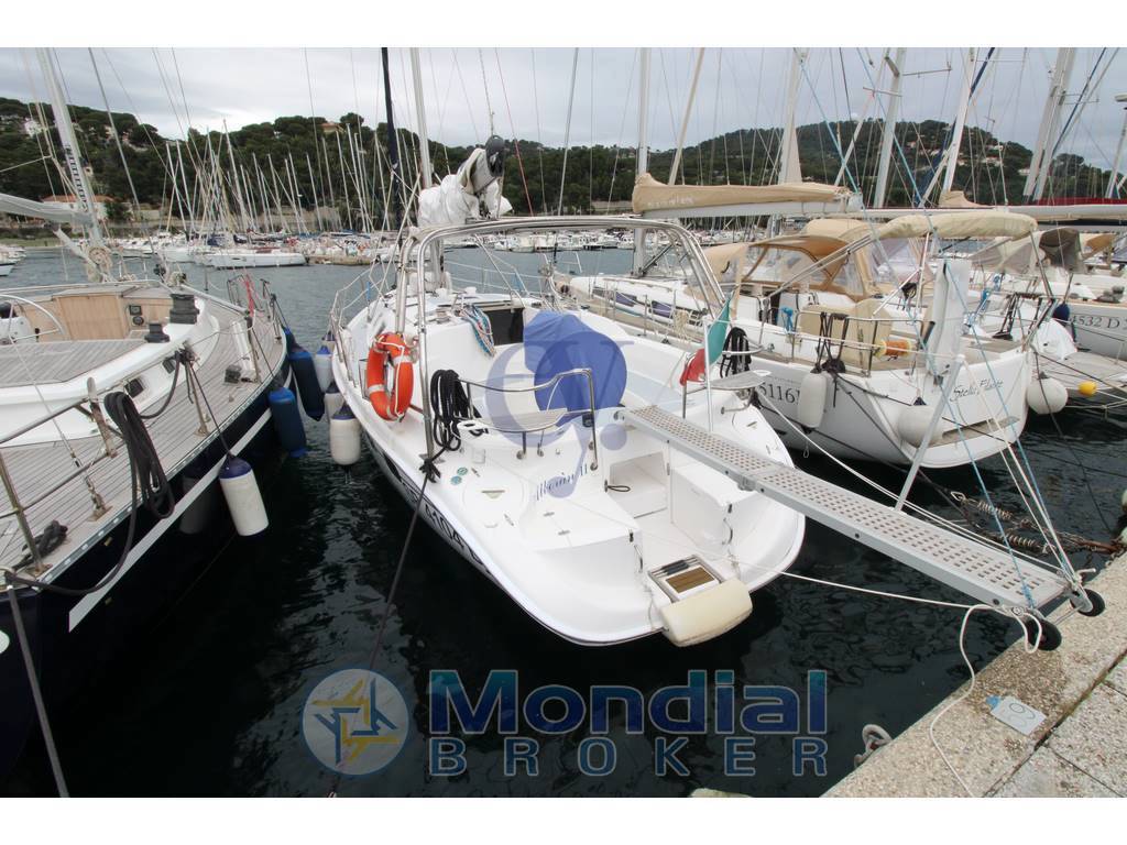 Hunter marine 386
