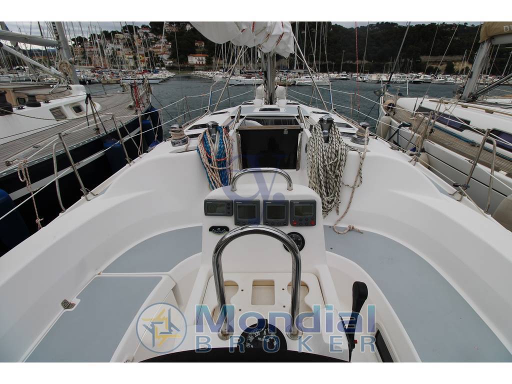 Hunter marine 386