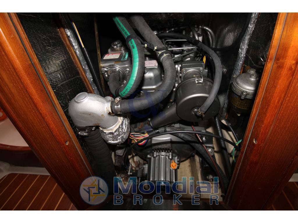 Hunter marine 386