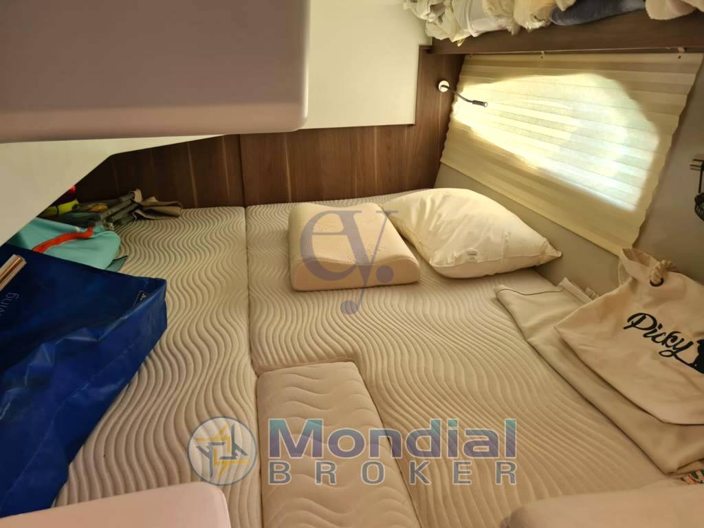 Sealine C330