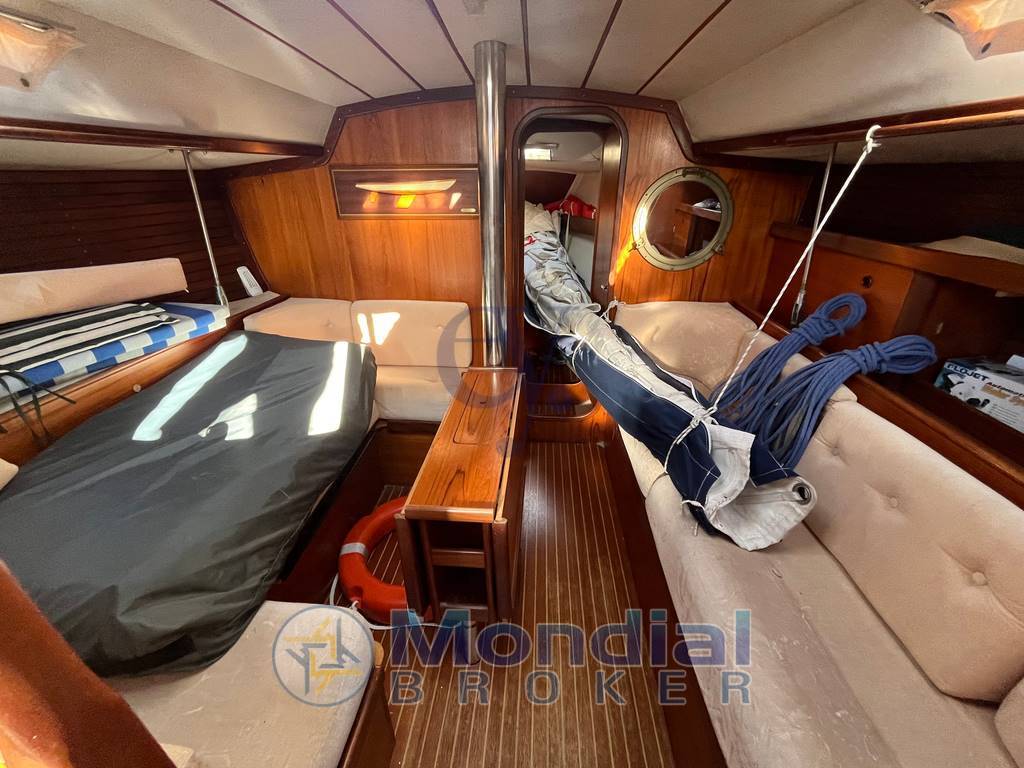 Beneteau First 38