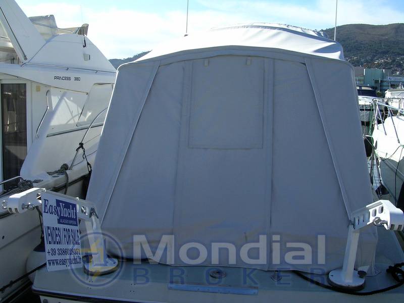 Coronet Oceanfarer 32