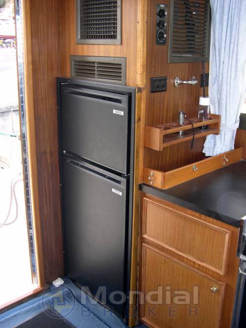 Hatteras 37 fly