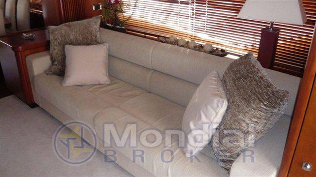Sunseeker 82 fly