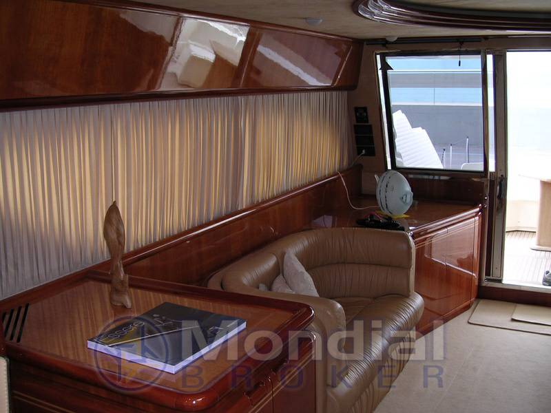 Ferretti 72