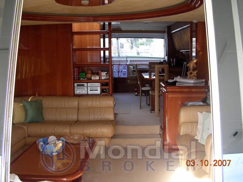 Ferretti 72