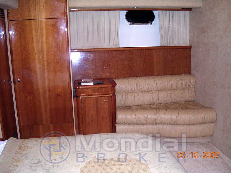 Ferretti 72