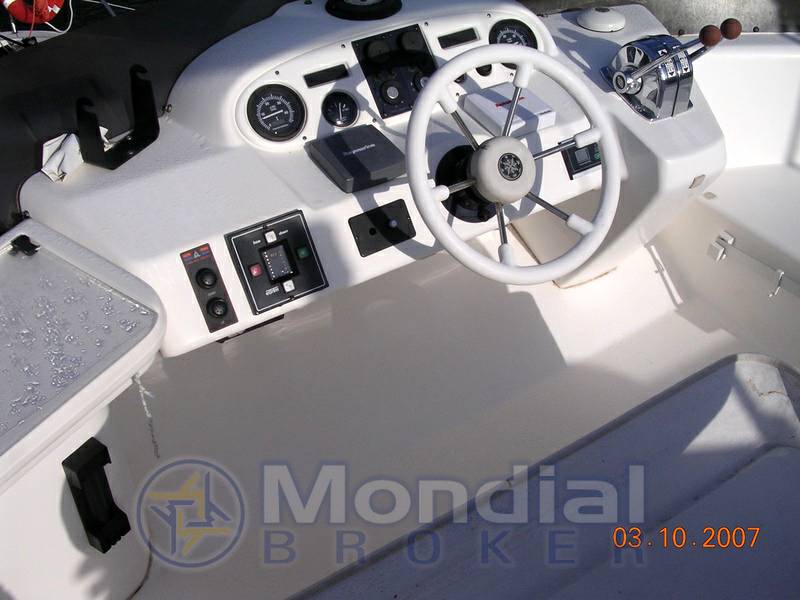 Ferretti 72