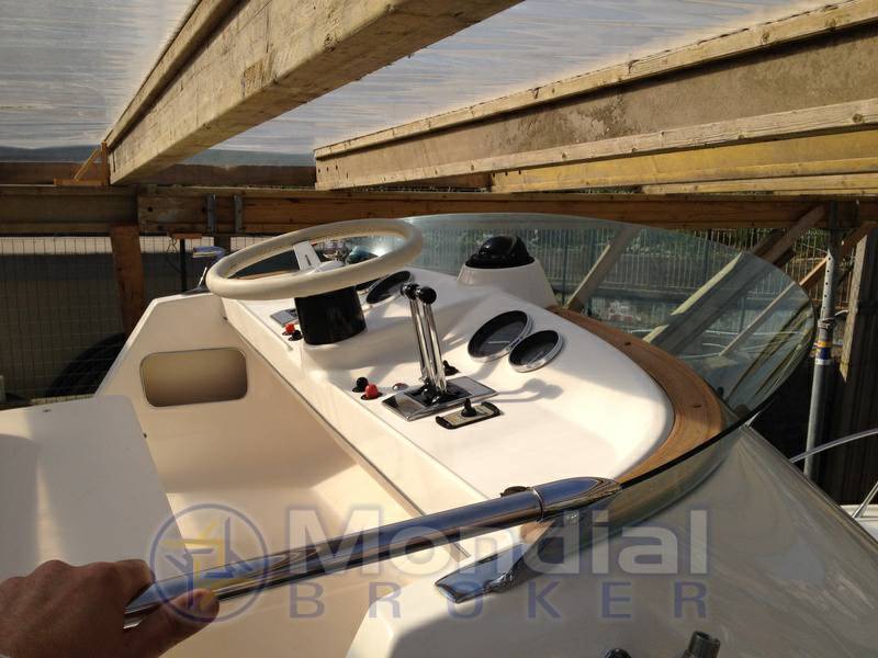 Riva Bertram sport fisherman 25