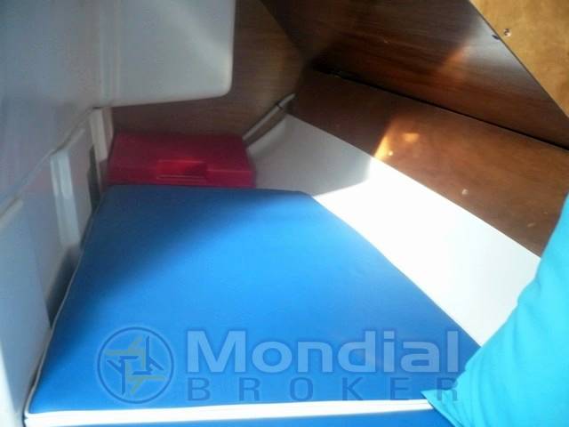 Beneteau First 210