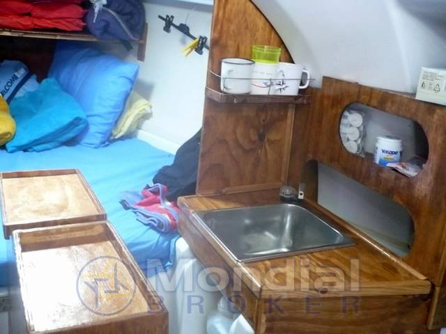 Beneteau First 210
