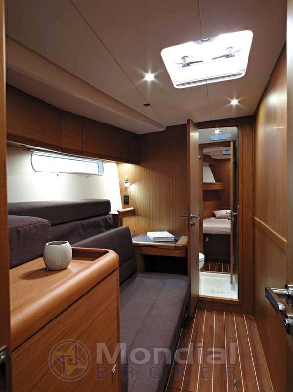 Jeanneau J57