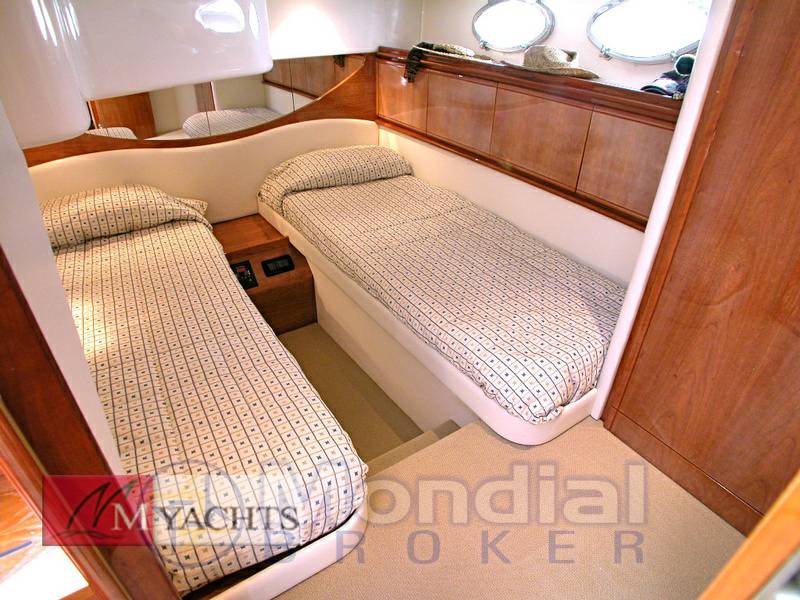 Pershing 52
