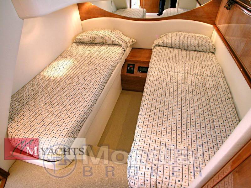 Pershing 52