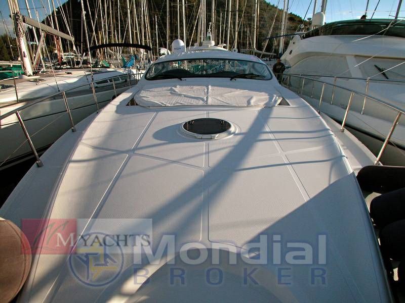 Pershing 52