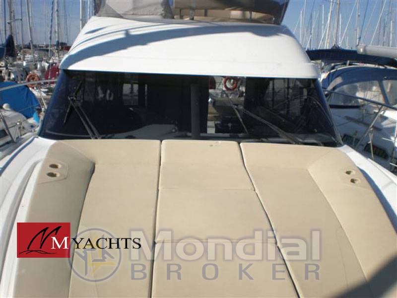 Beneteau Antares 42 fly