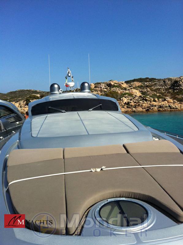 Pershing 88