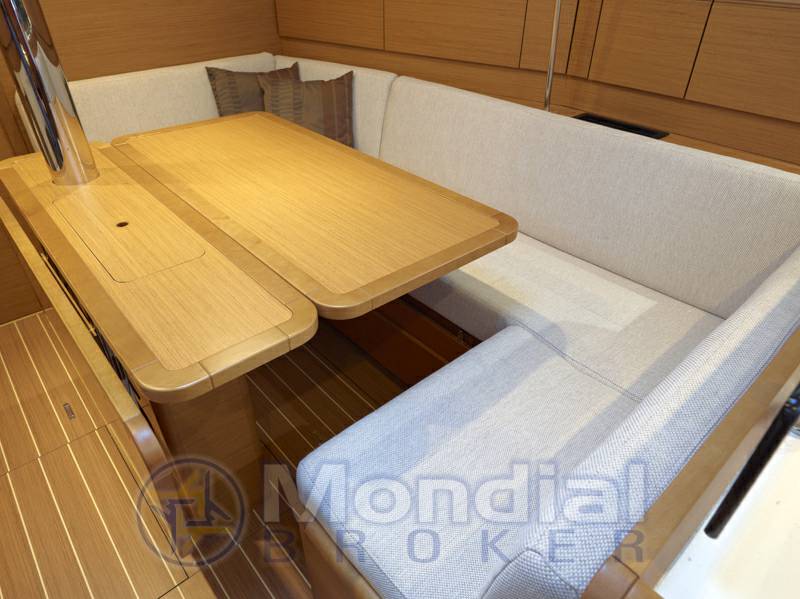 Jeanneau Sun odyssey 379