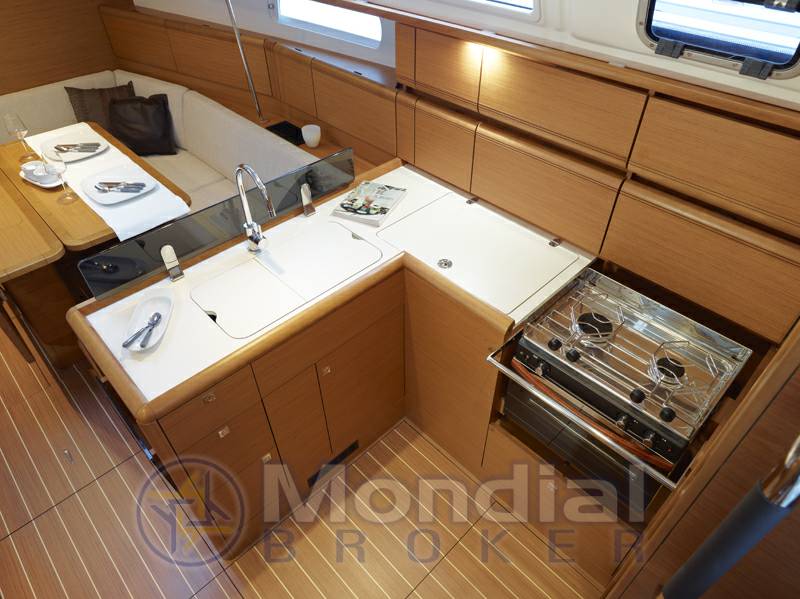 Jeanneau Sun odyssey 379