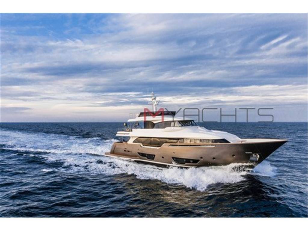 Ferretti 92