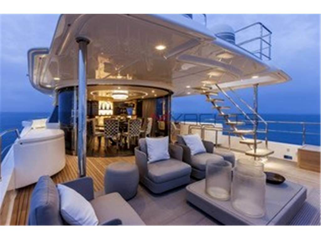 Ferretti 92