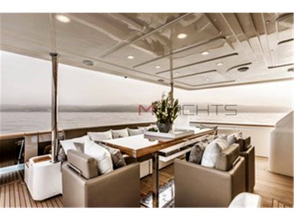Ferretti 92