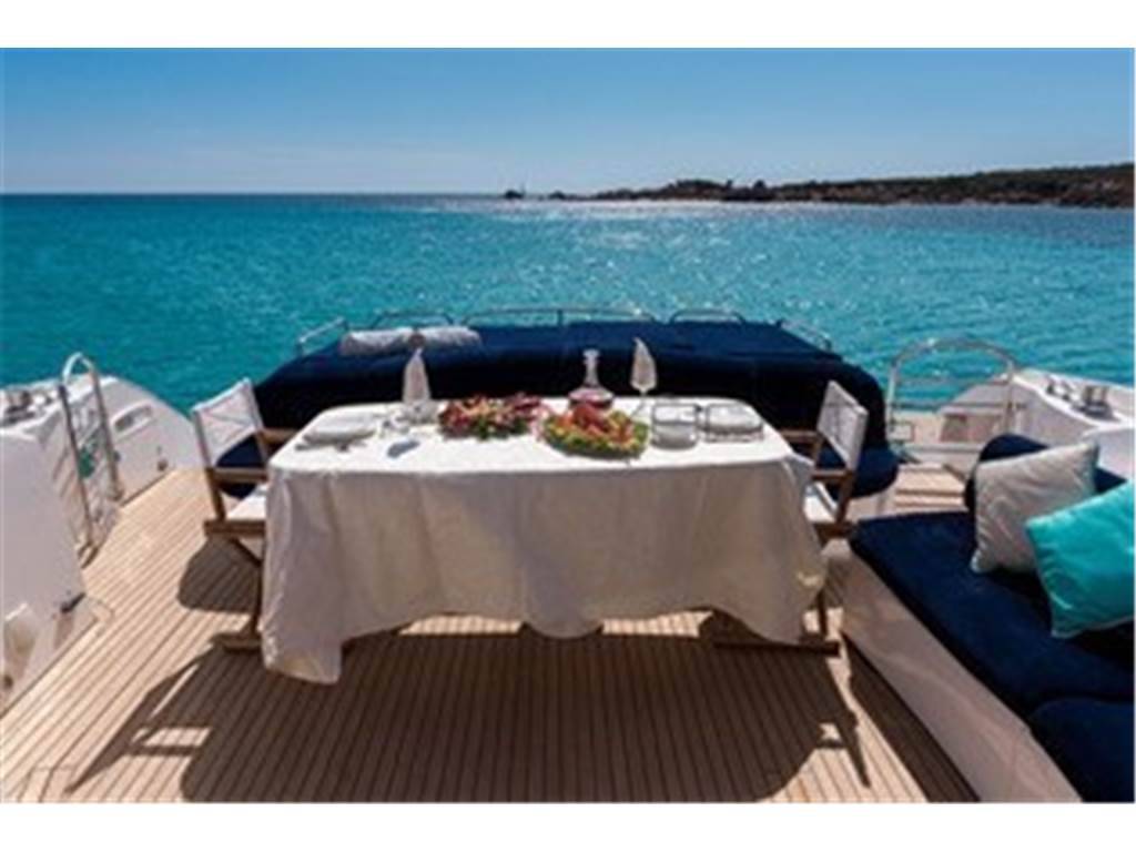 Sunseeker Predator 72