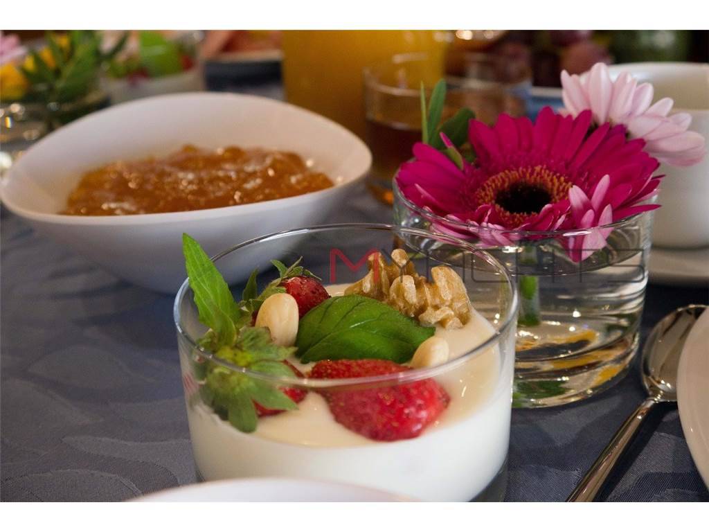 Favaro yachts Yacht a motore 23 m con equipaggio