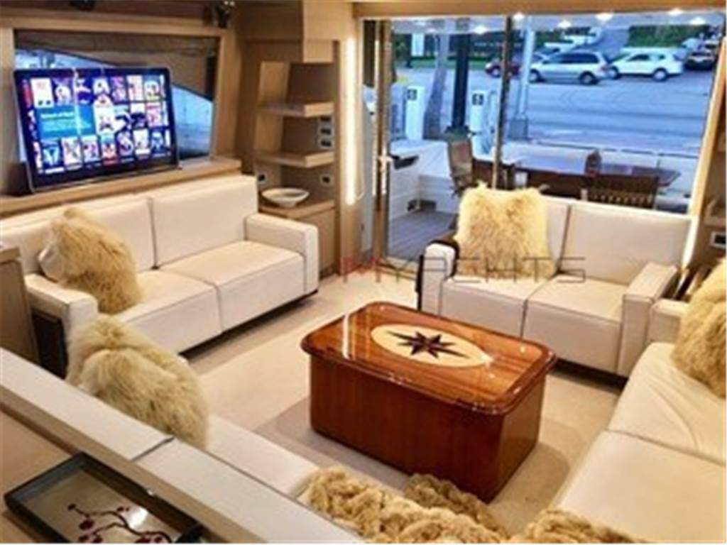Ferretti 75 ft