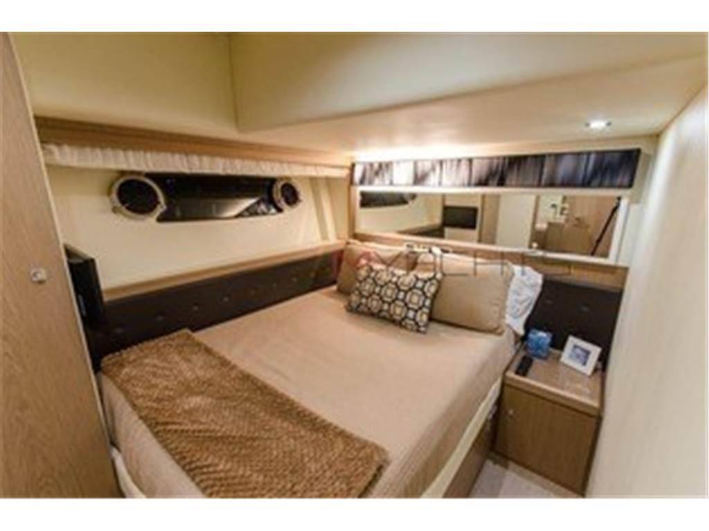 Ferretti 75 ft