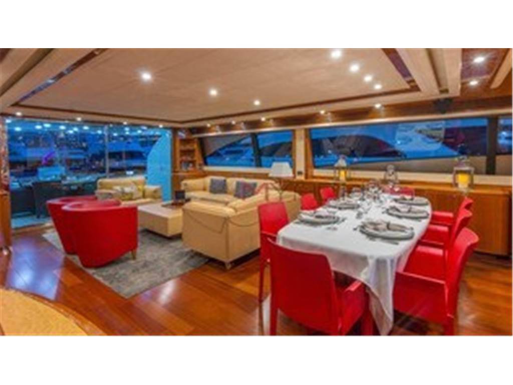 Ferretti 88ft