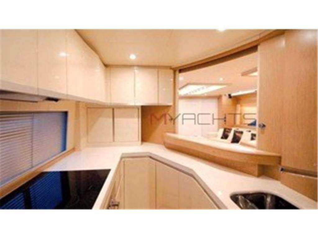 Dominator yachts Dominator 780