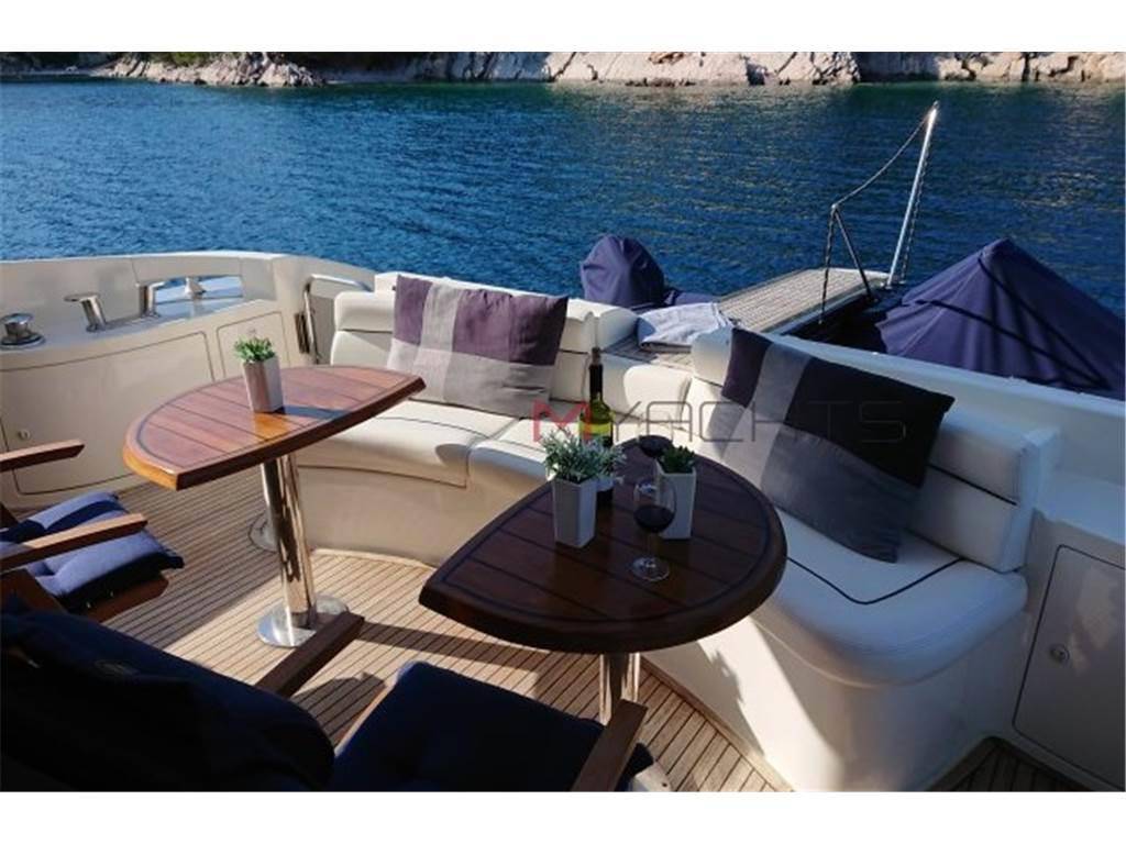 Azimut 62