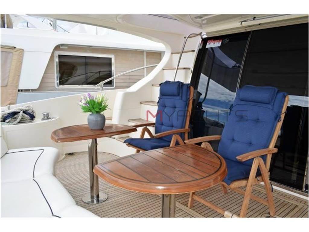 Azimut 62