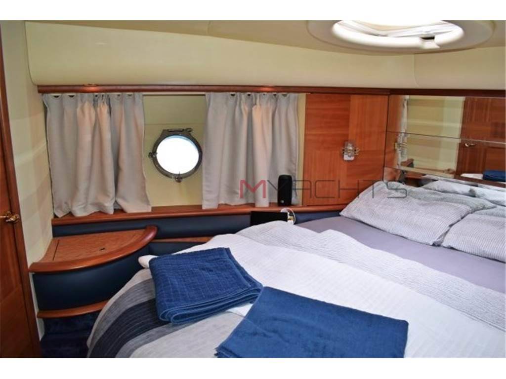 Azimut 62