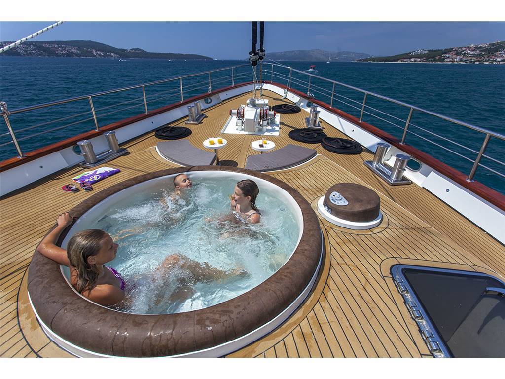Croatia Sailing yacht 37 mt