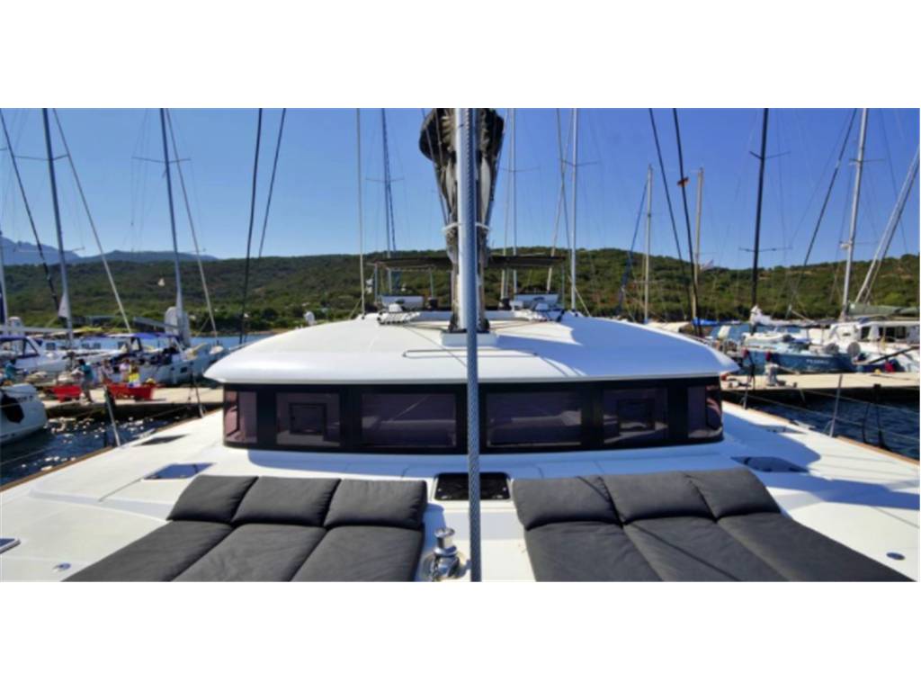 Lagoon 620