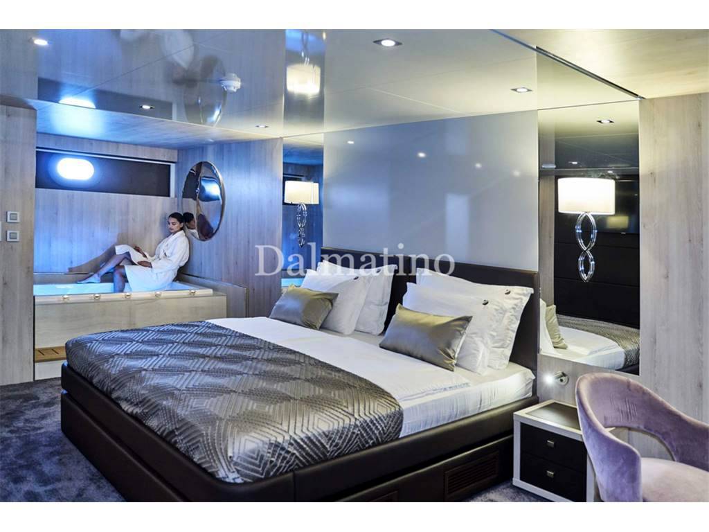 Custom Yacht a vela 43 metri con equipaggio