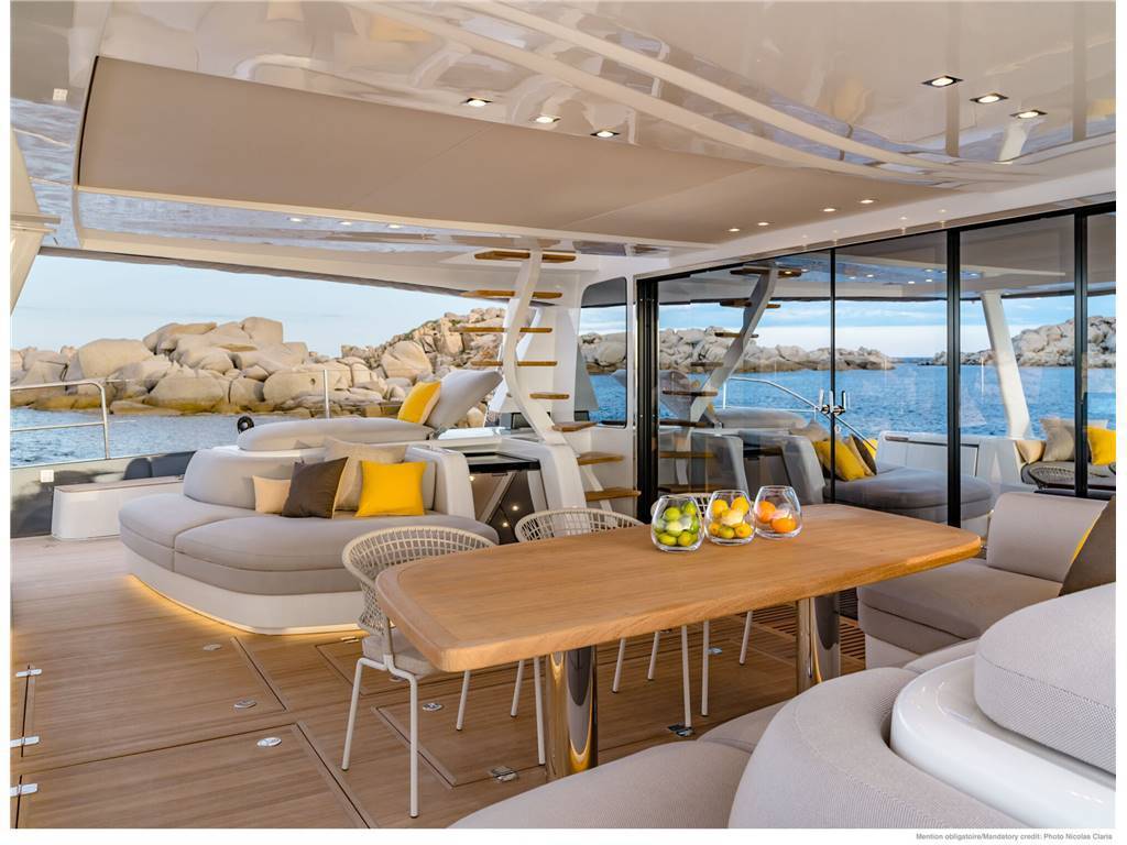 Lagoon Seventy7