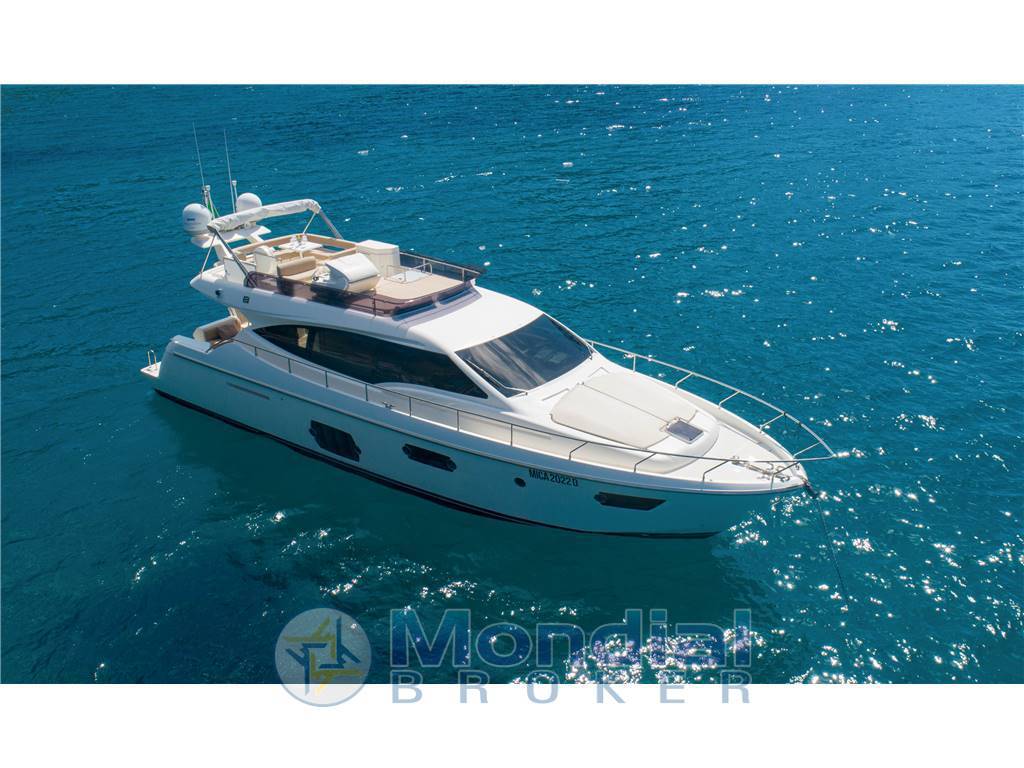 Ferretti 560