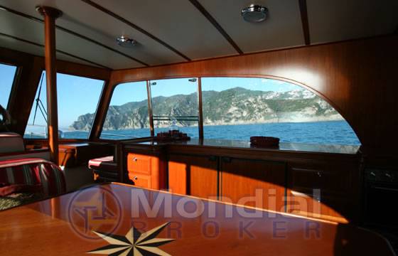 Rose island Pathfinder 58
