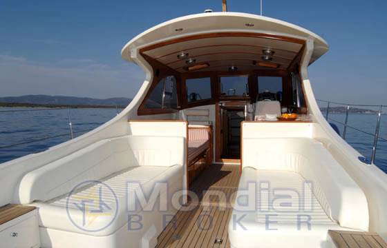Rose island Lobster 38