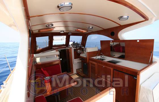 Rose island Lobster 38