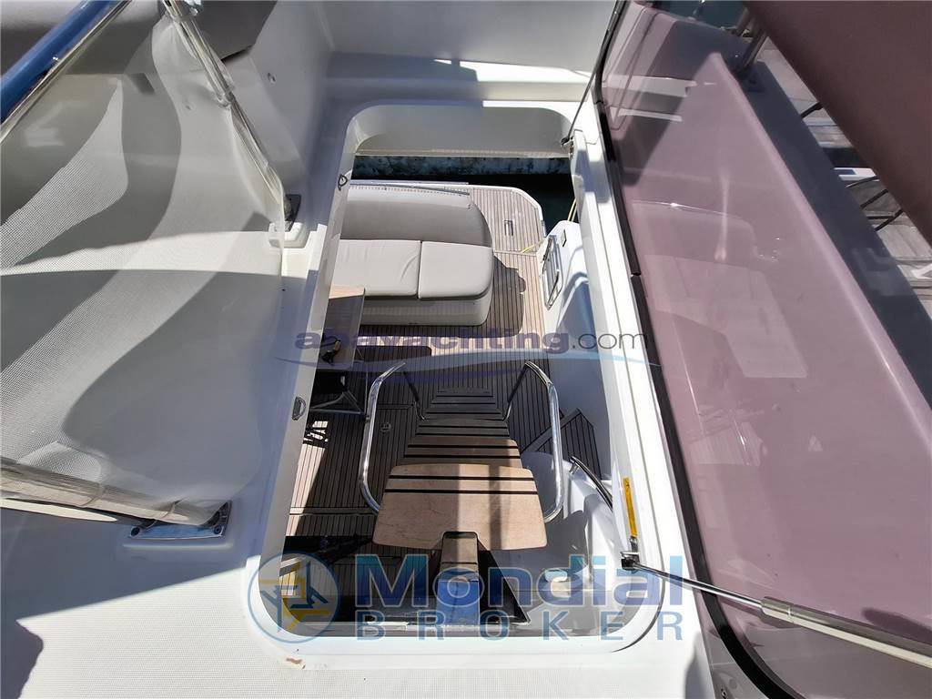 Prestige 420 flybridge line
