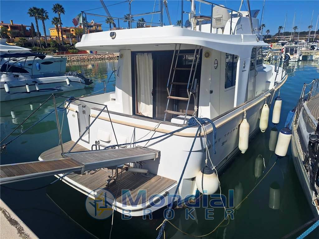 Beneteau Swift trawler 34 fly