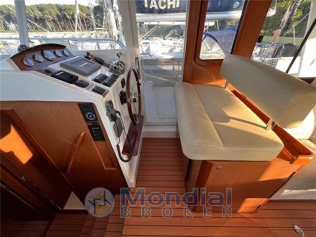 Beneteau Swift trawler 34 fly