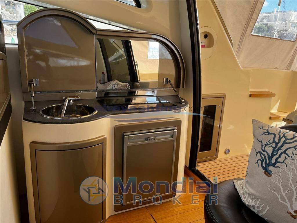 Airon marine 4300 t-top